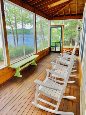 FL Quintessential LAKE HOUSE close to Bretton Woods Santa's Village and Forest Lake State Park